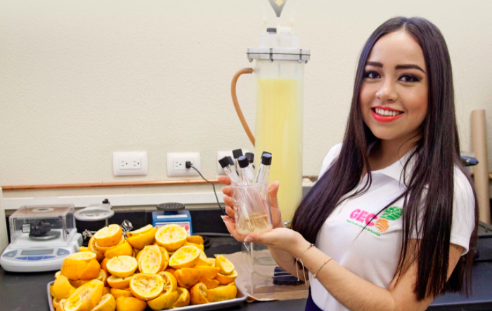 Mexicana crea plástico biodegradable con cáscara de naranja